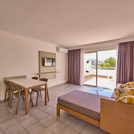 Apartamentos Vista Club-3